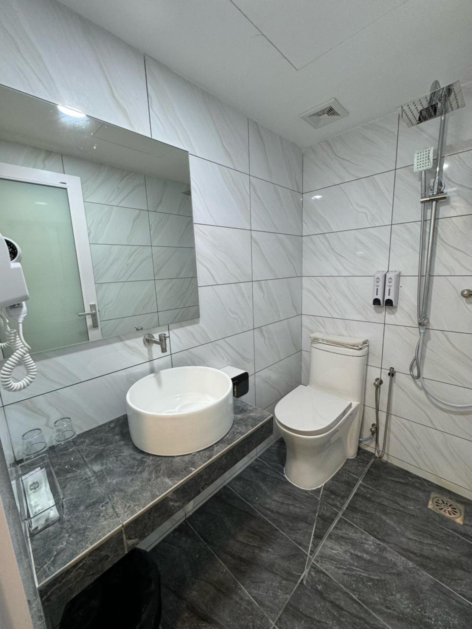52 The Grace Hotel Муар Екстериор снимка